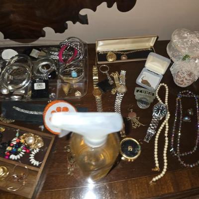 Sale Photo Thumbnail #126