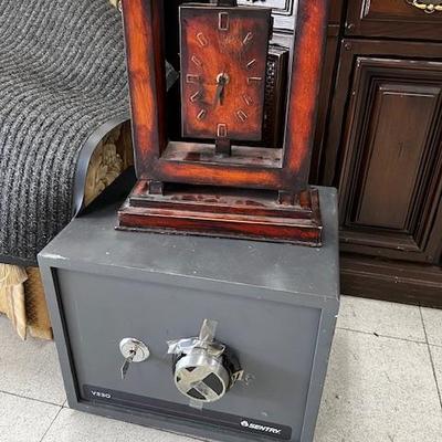 Sale Photo Thumbnail #26