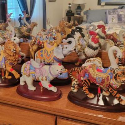 Sale Photo Thumbnail #139: Lenox Carousel Horses & Animals