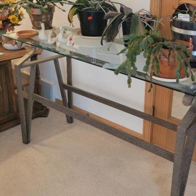 Sale Photo Thumbnail #12: Sofa Table w/ Plants