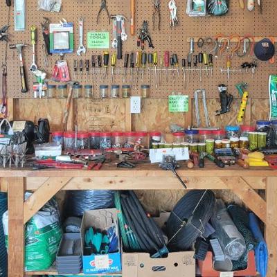Sale Photo Thumbnail #253: Tools