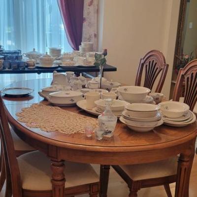 Sale Photo Thumbnail #108: Dining Table w/ 8 chairs