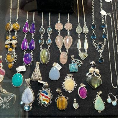 Sale Photo Thumbnail #426
