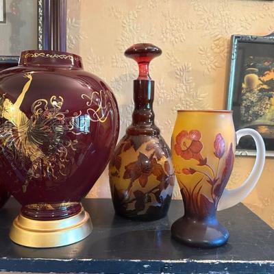 Sale Photo Thumbnail #38: Erte “Applause” vase