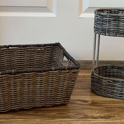 2 Piece BH&G Wicker Bathroom Set