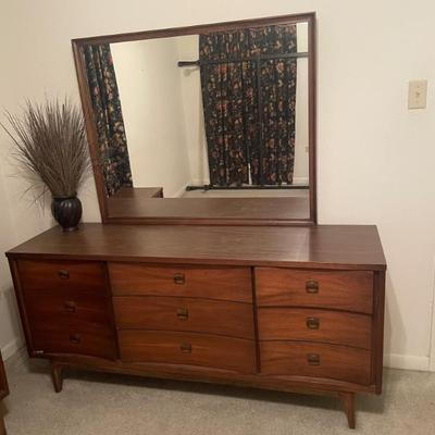 Sale Photo Thumbnail #40
