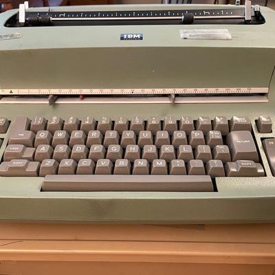Vintage Ibm Electric Typewriter And Wilson Jones Heavy Metal Hole Puncher
