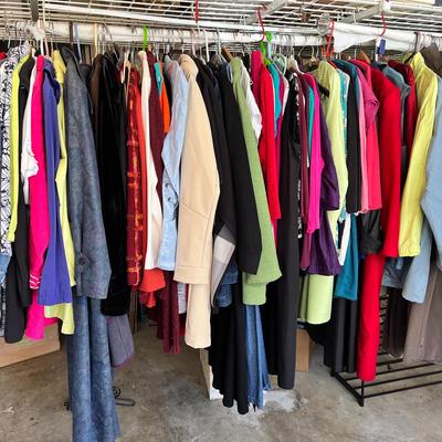 Lot Of Coats, Pants & Shirts - Size 3 (Chicos), Size Xl