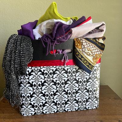 Mystery Lot Of Women’s Scarves & Wraps
