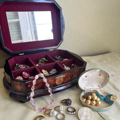 Music Themed Wood Jewelry Box Filled With Fun Costume Jewelry 