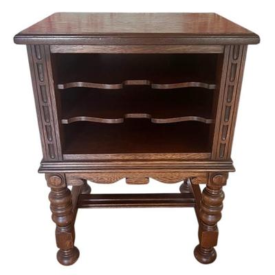 Short Vintage Oak Bookcase With Turned Legs