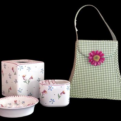 Kate Williams Ceramic Bathroom Set & Matching Gingham Purse Lamp