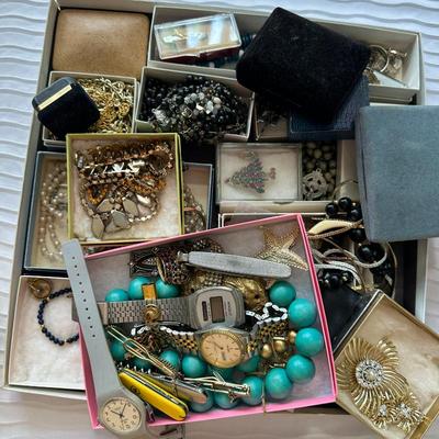 Sale Photo Thumbnail #10
