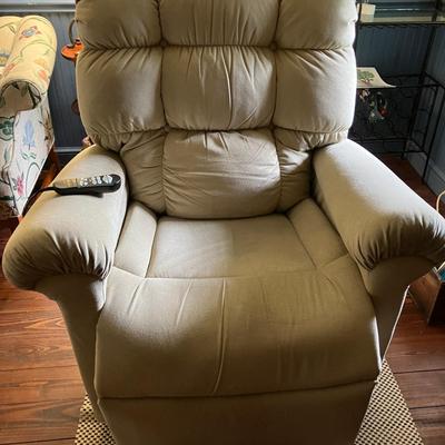 Golden Technologies Lift Chair