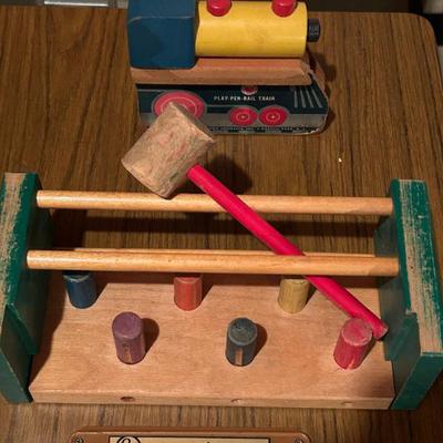 Vintage Playskool Cobblers Bench and Play Pen Rail Train Toy. 