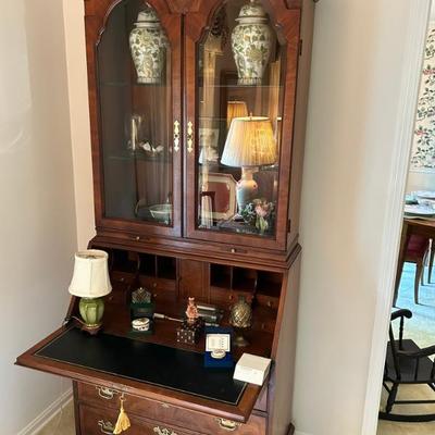 Stunning Secretary Desk w/ Decor Pieces 