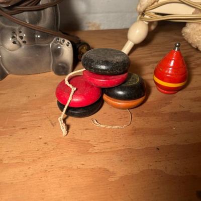 Vintage Yo-Yo's and Spinning Top 