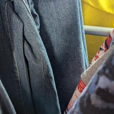 Sale Photo Thumbnail #304