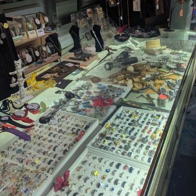 Sale Photo Thumbnail #174