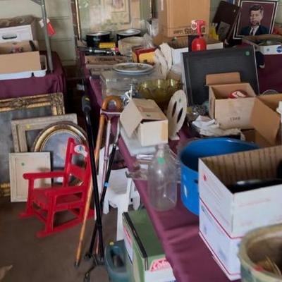 Estate sale photo