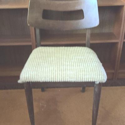 Mid Century Accent Chair 