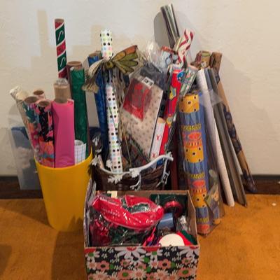 Gift Wrapping Supplies 