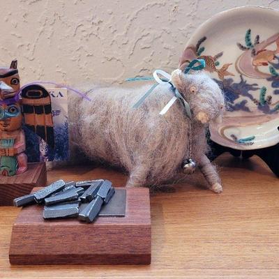 Mini Alaskan Totem/Wool Sheep/Fanta Sticks