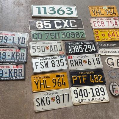 Collection Of Domestic & Foreign License Plates 