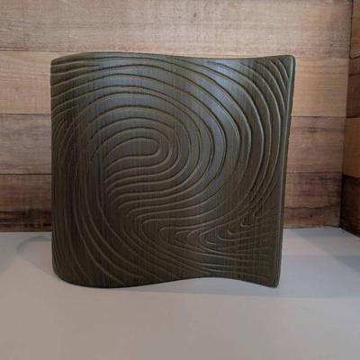 Geometrical Wavy Vase