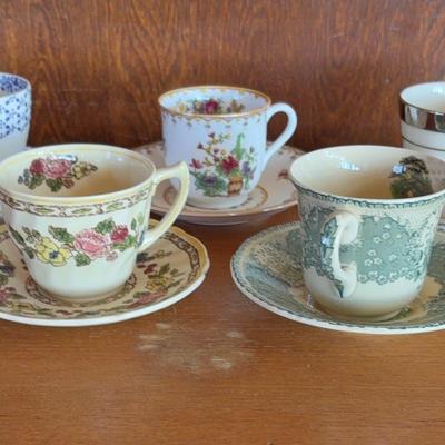 Demitasse Cups/Saucer Collection 