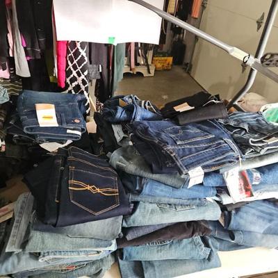 Sale Photo Thumbnail #158