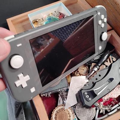 Sale Photo Thumbnail #28