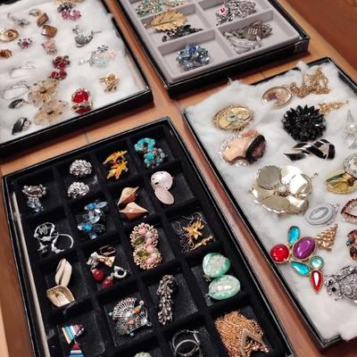 Sale Photo Thumbnail #135