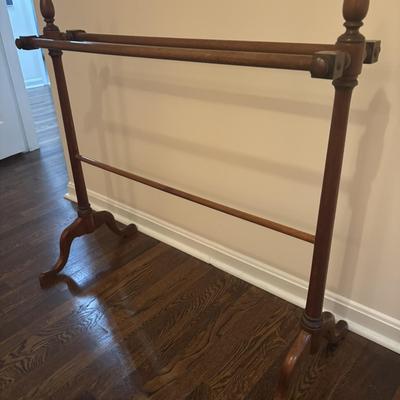 Cherry Quilt Rack