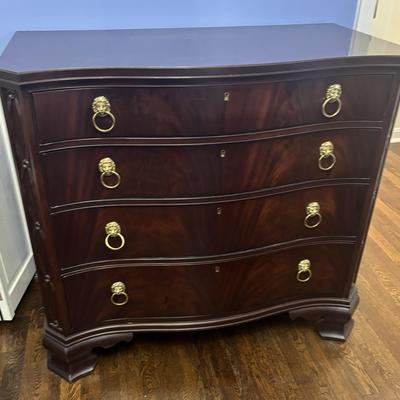 Mahogany Veneer Chest of Drawers