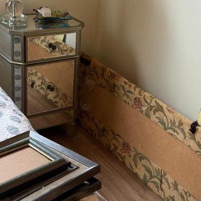 Sale Photo Thumbnail #128