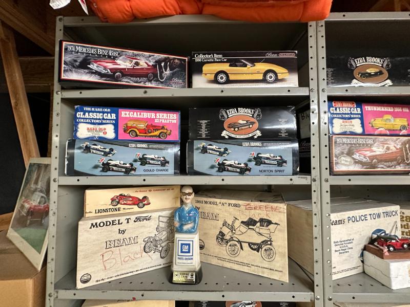 Sale Photo Thumbnail #355