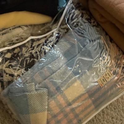 Sale Photo Thumbnail #112