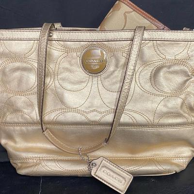 Coach Handbag With Wallet