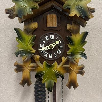 Vintage- Working Cuckoo Clock