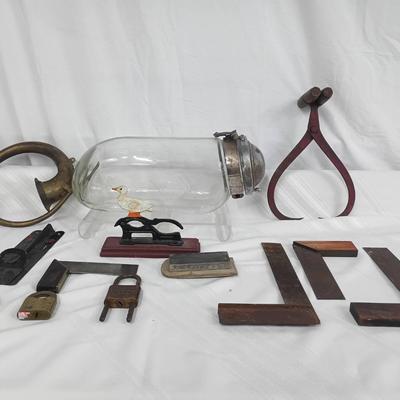 Peacock Bugle Horn W/ Vintage Gadgets & Accessories