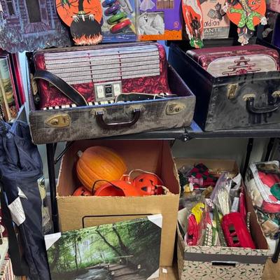 Sale Photo Thumbnail #128