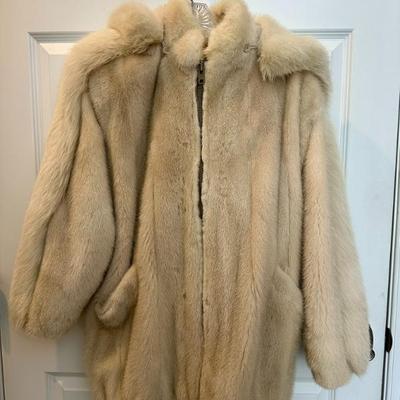 Sale Photo Thumbnail #372