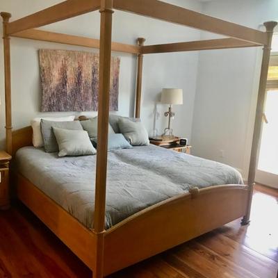 Sale Photo Thumbnail #4: Bernhardt King bed $895