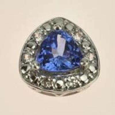 Sterling Silver 0.75 Carat Trillion-Cut Tanzanite Pendant