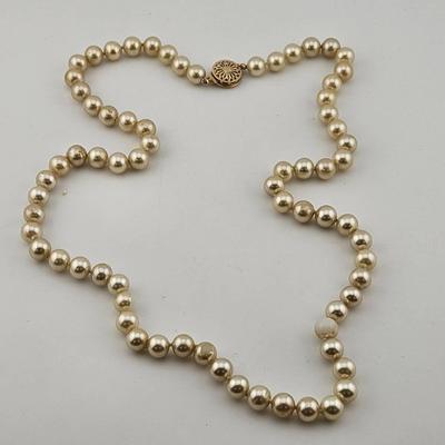 Faux Pearl 14k Gold Clasp Necklace 