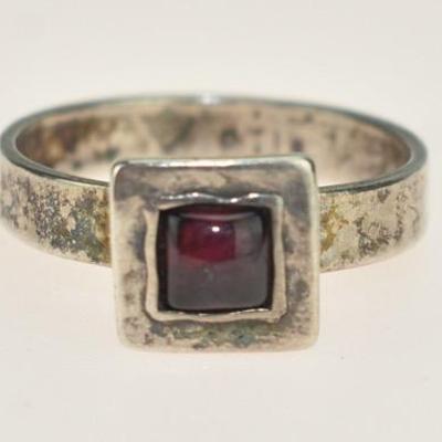Sterling Silver Garnet Ring