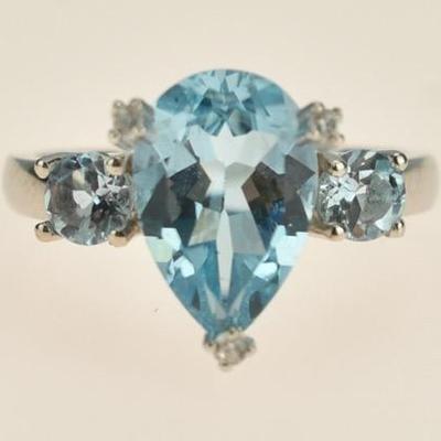 Sterling Silver 2.5 Carat Natural Pear-Cut Blue Topaz Ring