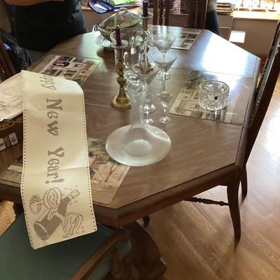 Kitchen dining room table with 6 chairs