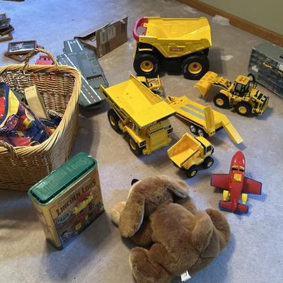 Toys assorted